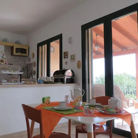 Oda ve Kahvaltı I Colori Del Poggio Capoterra