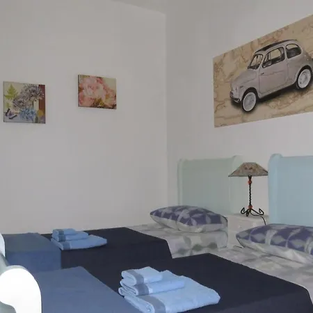 Oda ve Kahvaltı I Colori Del Poggio Capoterra