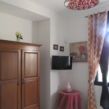 Oda ve Kahvaltı I Colori Del Poggio Capoterra